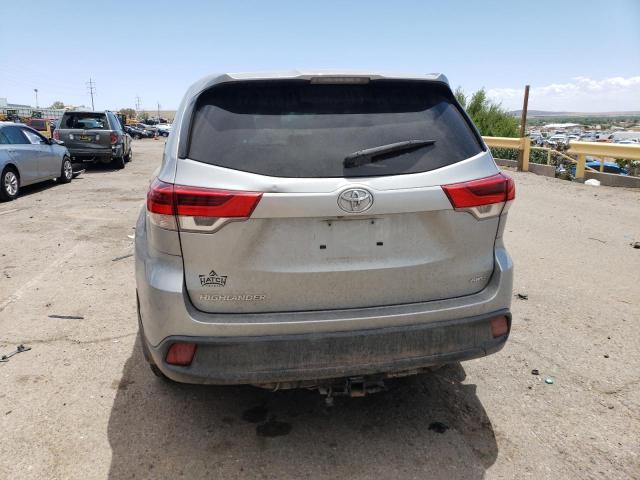 Photo 6 from auction – 2018 TOYOTA HIGHLANDER with VIN 5TDBZRFHXJS881899