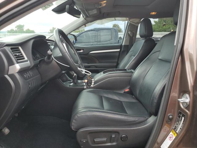 Photo 7 from auction – 2018 TOYOTA HIGHLANDER with VIN 5TDJZRFH7JS880477