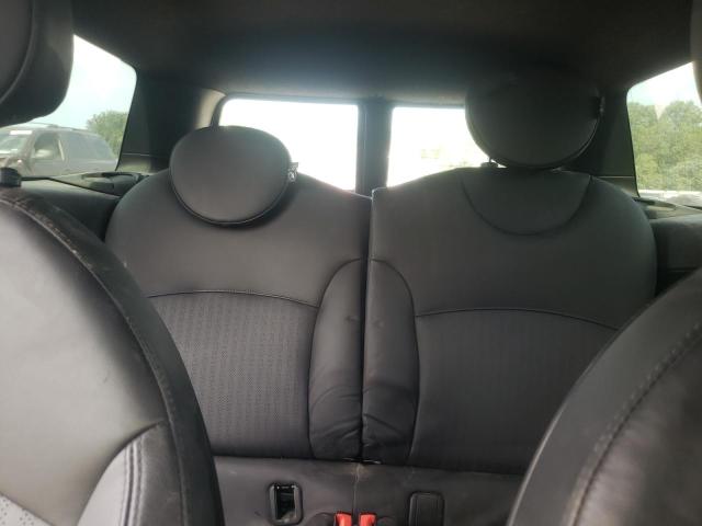 Photo 10 from auction – 2009 MINI COOPER CLU with VIN WMWMM93539TF99036