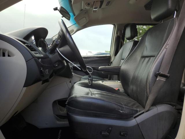 Photo 7 from auction – 2014 CHRYSLER TOWN & COU with VIN 2C4RC1CG2ER118402