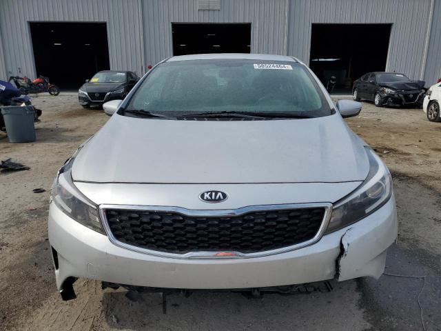 Photo 5 from auction – 2018 KIA FORTE LX with VIN 3KPFK4A71JE284609