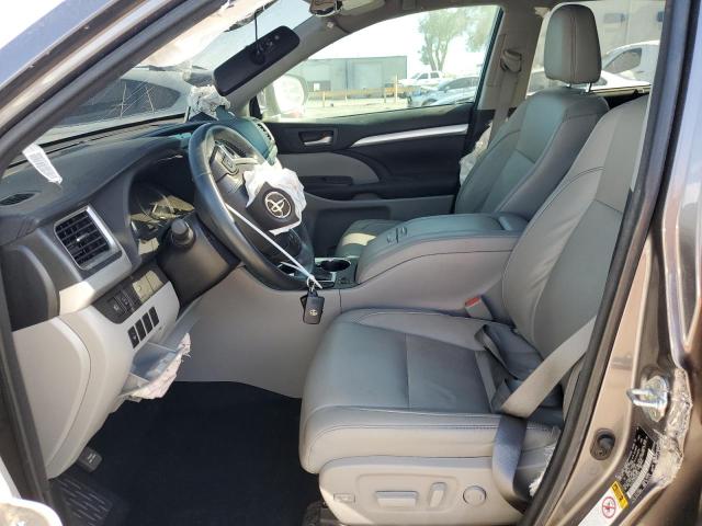 Photo 7 from auction – 2017 TOYOTA HIGHLANDER with VIN 5TDJZRFH1HS467836