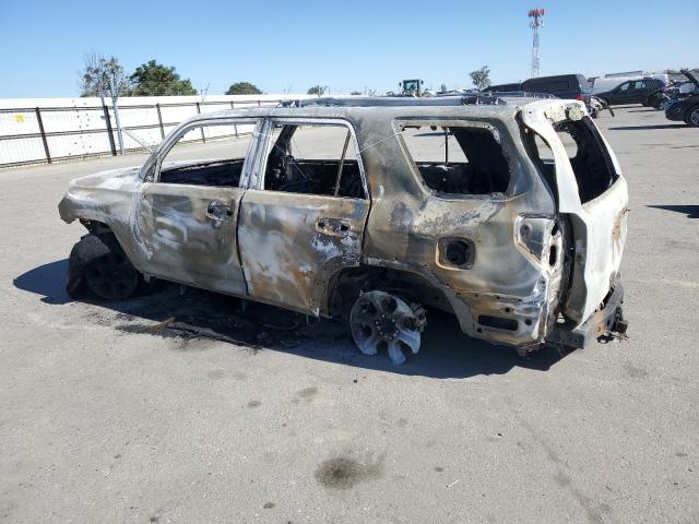 Photo 2 from auction – 2018 TOYOTA 4RUNNER SR with VIN JTEBU5JR3J5547870