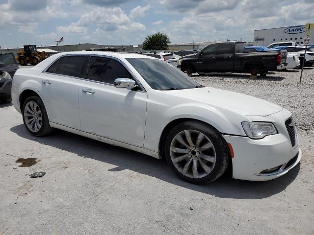 Photo 4 from auction – 2017 CHRYSLER 300C with VIN 2C3CCAET3HH541794
