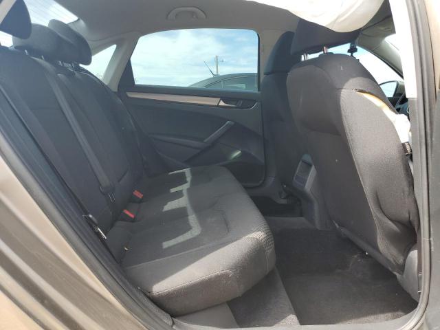 Photo 10 from auction – 2015 VOLKSWAGEN PASSAT S with VIN 1VWAT7A39FC064023