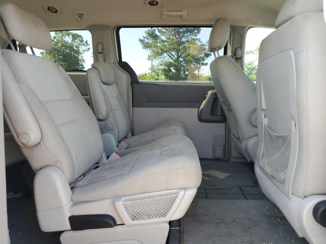Photo 11 from auction – 2010 CHRYSLER TOWN & COU with VIN 2A4RR5D16AR109237