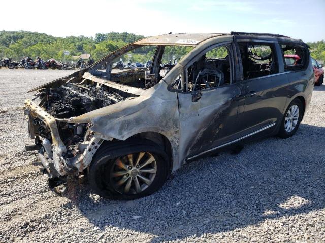 CHRYSLER PACIFICA T 2018 with VIN 2C4RC1BG9JR252934 - Photo from auction