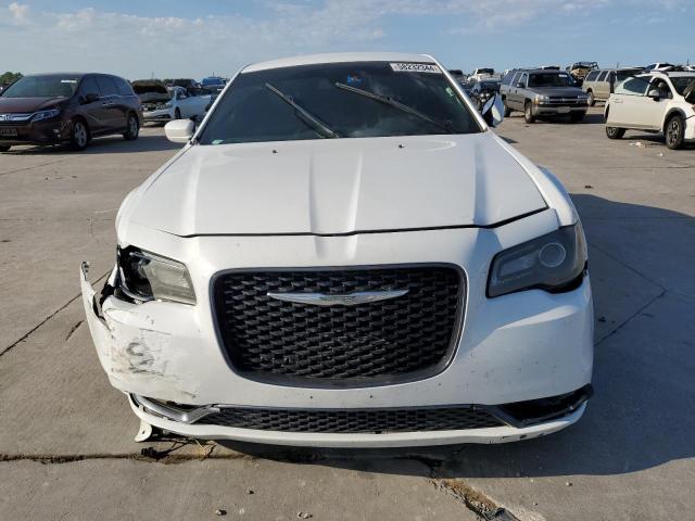 Photo 5 from auction – 2017 CHRYSLER 300 S with VIN 2C3CCAGG4HH582757