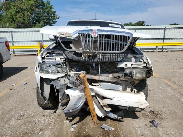 Photo 5 from auction – 2000 LINCOLN NAVIGATOR with VIN 5LMPU28A0YLJ06186