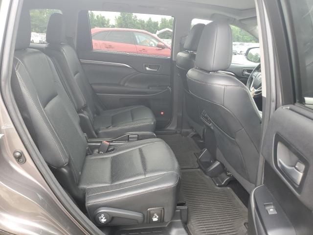 Photo 10 from auction – 2016 TOYOTA HIGHLANDER with VIN 5TDYKRFH7GS122697