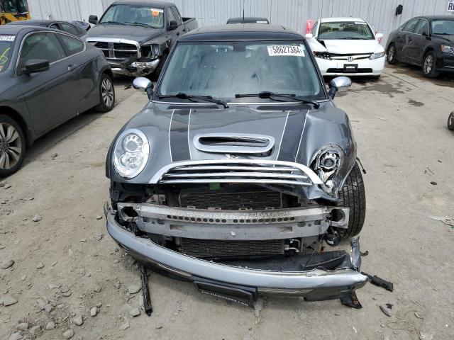 Photo 5 from auction – 2006 MINI COOPER S with VIN WMWRE33546TJ40039