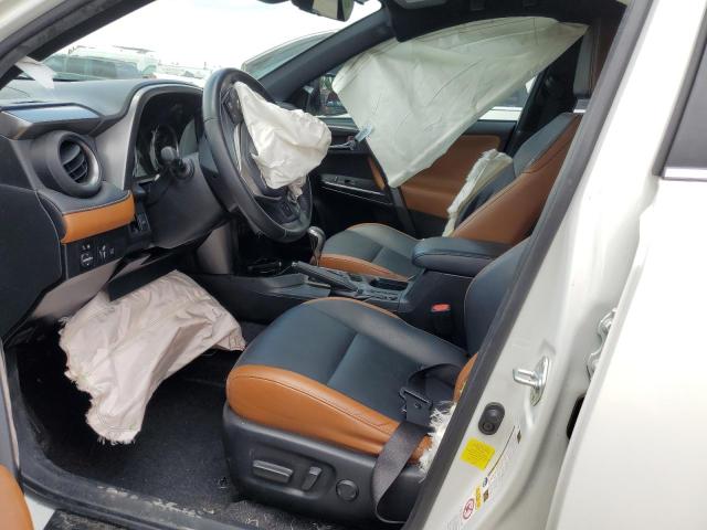Photo 7 from auction – 2017 TOYOTA RAV4 SE with VIN JTMNFREVXHJ718142