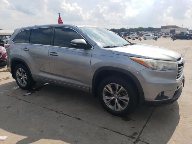 Photo 4 from auction – 2015 TOYOTA HIGHLANDER with VIN 5TDZKRFH8FS056714