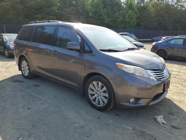 Photo 4 from auction – 2011 TOYOTA SIENNA XLE with VIN 5TDDK3DC8BS009384