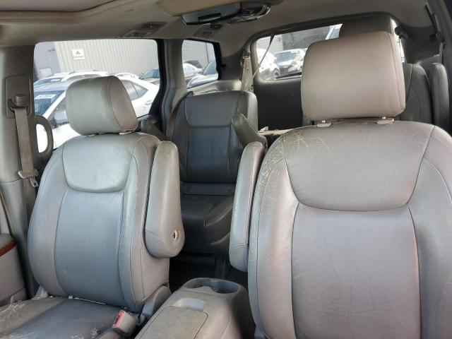 Photo 10 from auction – 2005 TOYOTA SIENNA XLE with VIN 5TDZA22C65S224739