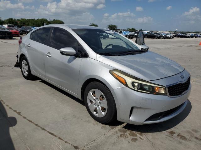 Photo 4 from auction – 2018 KIA FORTE LX with VIN 3KPFK4A77JE193263