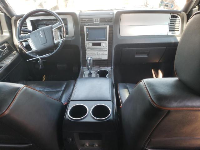 Photo 8 from auction – 2008 LINCOLN NAVIGATOR with VIN 5LMFU285X8LJ03617
