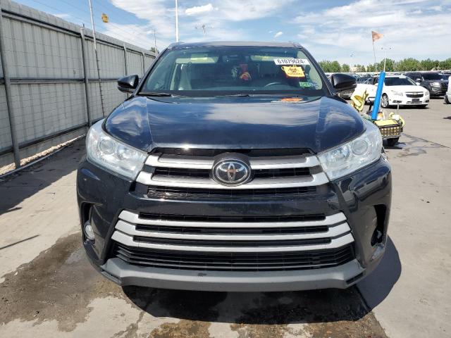 Фото 5 с аукциона – 2017 TOYOTA HIGHLANDER с VIN 5TDJZRFH5HS415531