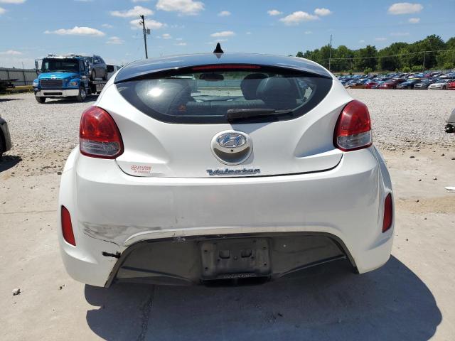 Photo 6 from auction – 2016 HYUNDAI VELOSTER with VIN KMHTC6AD8GU260380