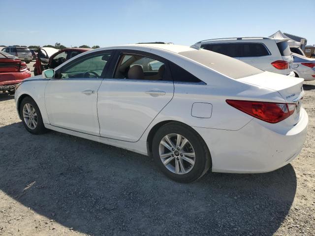 Photo 2 from auction – 2013 HYUNDAI SONATA GLS with VIN 5NPEB4AC2DH801165