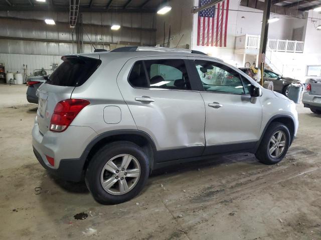 Photo 3 from auction – 2017 CHEVROLET TRAX 1LT with VIN 3GNCJPSB6HL147172