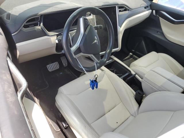 Photo 8 from auction – 2017 TESLA MODEL X with VIN 5YJXCDE47HF062727