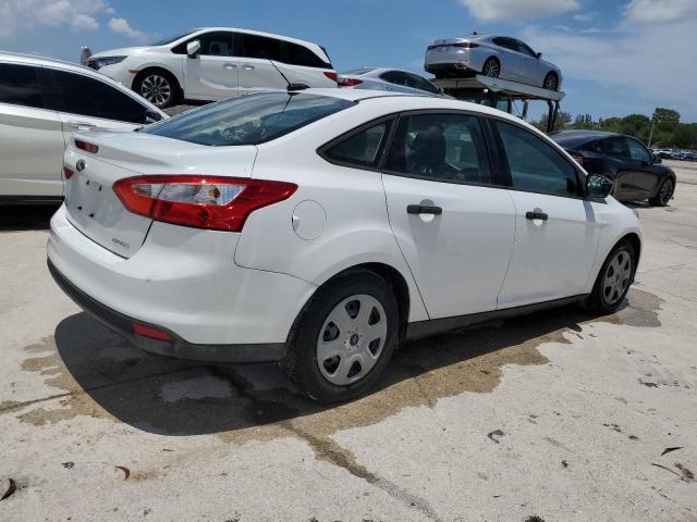 Photo 3 from auction – 2013 FORD FOCUS S with VIN 1FADP3E24DL198942