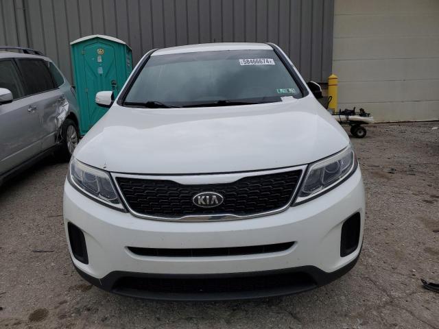 Photo 5 from auction – 2015 KIA SORENTO LX with VIN 5XYKTCA62FG582660