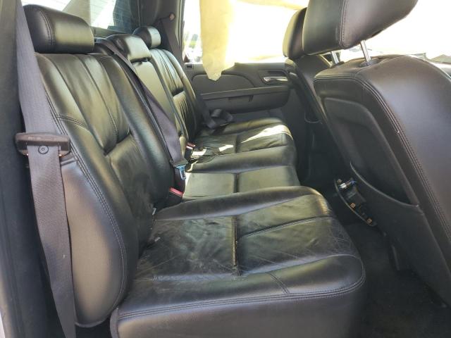 Photo 10 from auction – 2011 CHEVROLET AVALANCHE with VIN 3GNTKFE34BG110732