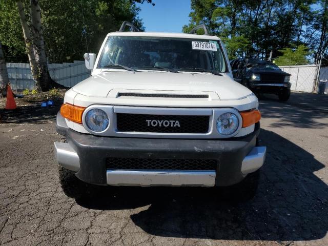 Photo 5 from auction – 2012 TOYOTA FJ CRUISER with VIN JTEBU4BF8CK132028