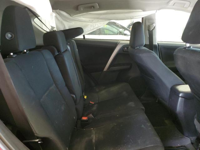 Photo 11 from auction – 2018 TOYOTA RAV4 LE with VIN 2T3BFREV2JW749282
