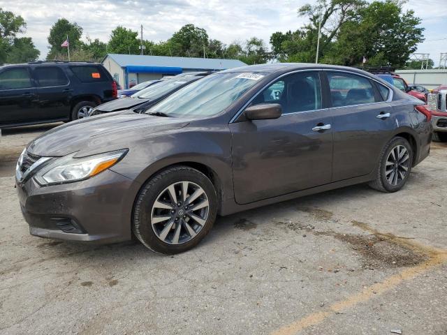 NISSAN ALTIMA 2.5 2017 with VIN 1N4AL3AP9HC117374 - Photo from auction
