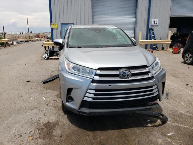 Photo 5 from auction – 2018 TOYOTA HIGHLANDER with VIN 5TDBZRFHXJS881899
