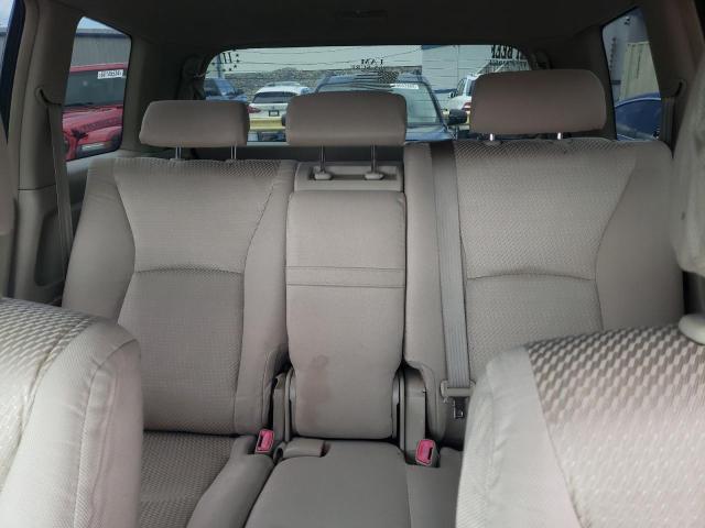 Photo 10 from auction – 2004 TOYOTA HIGHLANDER with VIN JTEEP21AX40059093