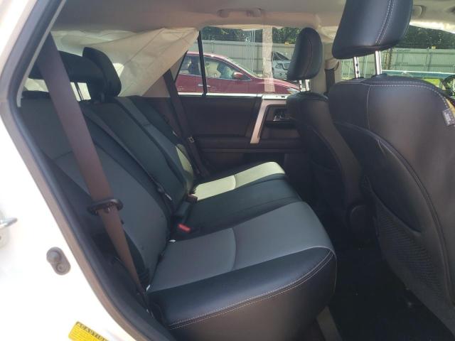 Photo 11 from auction – 2023 TOYOTA 4RUNNER SR with VIN JTEFU5JR1P5280304