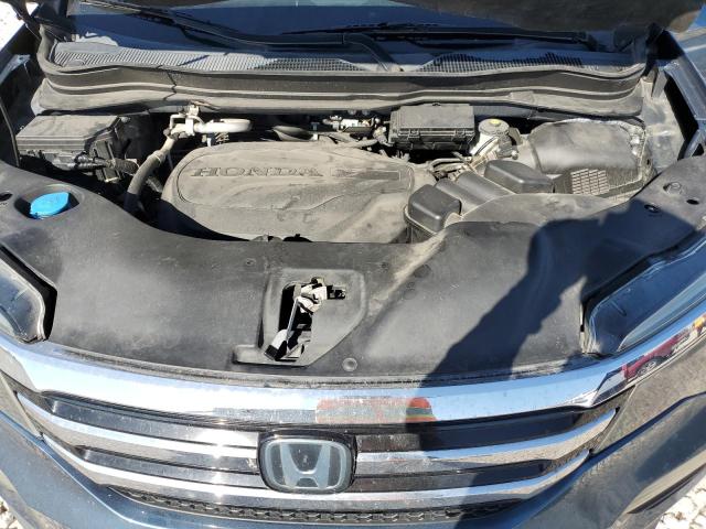 Photo 12 from auction – 2016 HONDA PILOT TOUR with VIN 5FNYF5H98GB044972