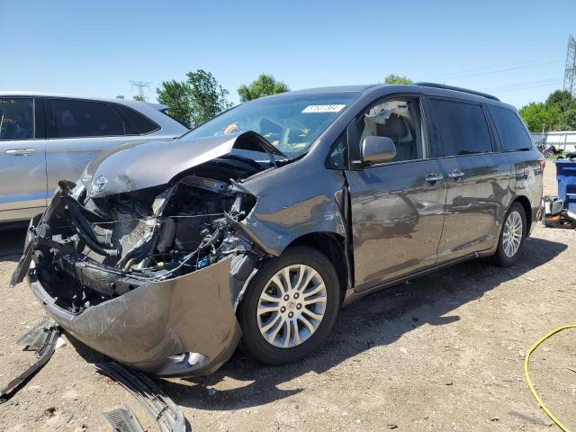 TOYOTA SIENNA XLE 2015 with VIN 5TDYK3DC3FS549569 - Photo from auction