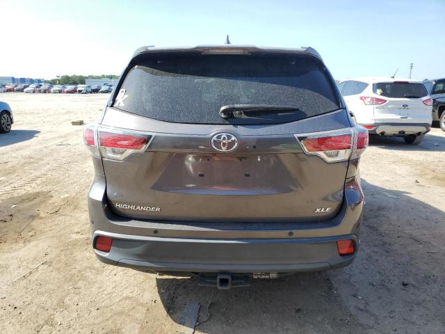 Photo 6 from auction – 2016 TOYOTA HIGHLANDER with VIN 5TDKKRFH5GS126110