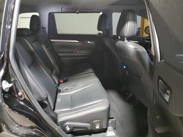 Photo 11 from auction – 2019 TOYOTA HIGHLANDER with VIN 5TDJZRFH8KS721176