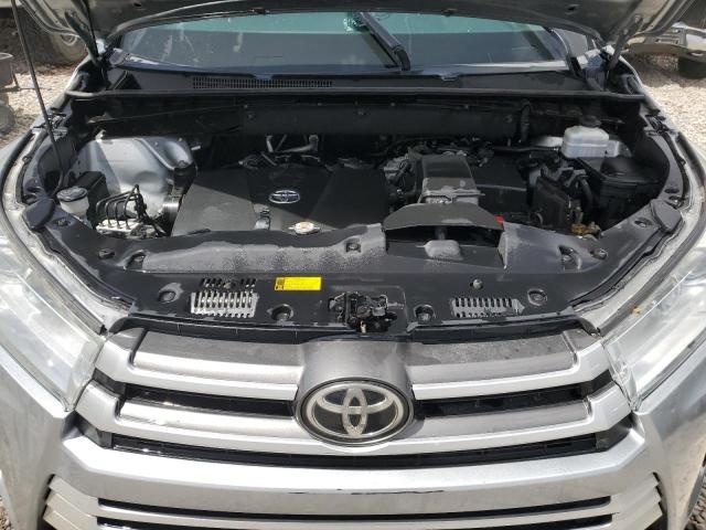 Photo 12 from auction – 2019 TOYOTA HIGHLANDER with VIN 5TDZZRFH4KS338953