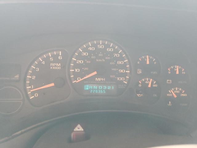 Photo 9 from auction – 2002 CHEV TAHOE C1500 with VIN 1GNEC13Z52R210208
