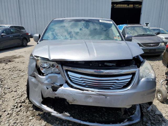 Photo 5 from auction – 2014 CHRYSLER TOWN & COU with VIN 2C4RC1BG7ER381874