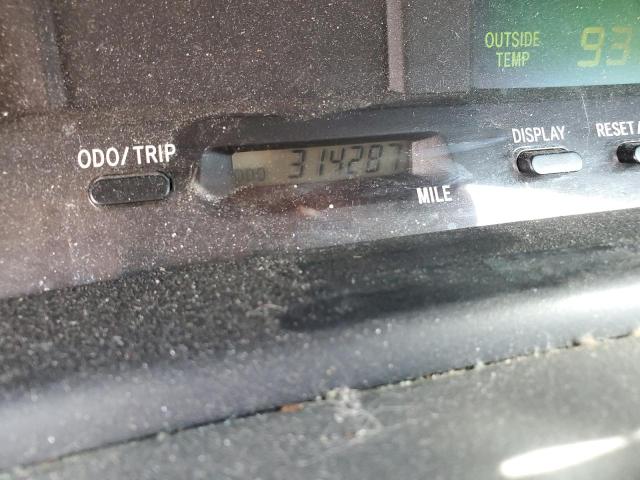 Photo 9 from auction – 2002 TOYOTA AVALON XL with VIN 4T1BF28B22U254406