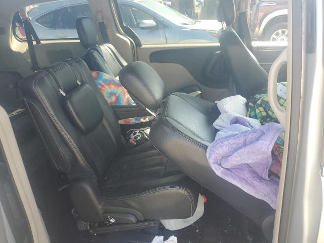 Photo 11 from auction – 2012 CHRYSLER TOWN & COU with VIN 2C4RC1BG6CR234152