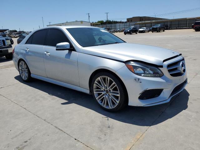 Photo 4 from auction – 2016 MERCEDES-BENZ E 350 with VIN WDDHF5KB4GB250262