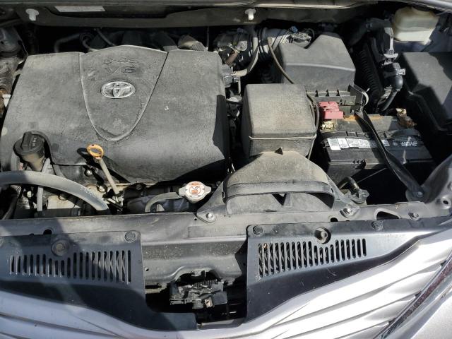 Photo 12 from auction – 2017 TOYOTA SIENNA XLE with VIN 5TDDZ3DC9HS161775