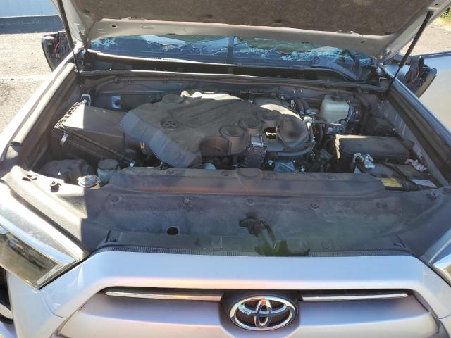 Photo 11 from auction – 2020 TOYOTA 4RUNNER SR with VIN JTEBU5JR7L5813541