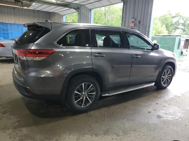 Photo 3 from auction – 2018 TOYOTA HIGHLANDER with VIN 5TDJZRFH0JS536618