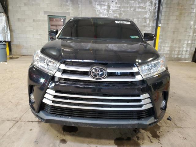 Photo 5 from auction – 2019 TOYOTA HIGHLANDER with VIN 5TDJZRFH8KS721176