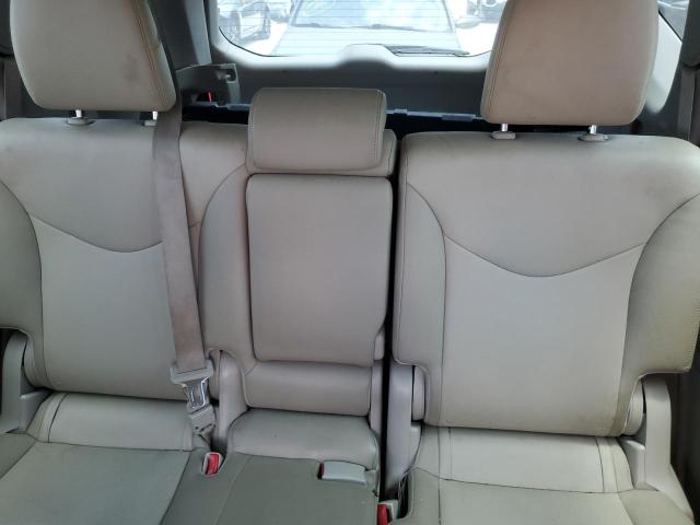 Photo 10 from auction – 2012 TOYOTA PRIUS V with VIN JTDZN3EU7C3052394
